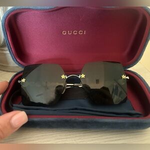 GUCCI SUNGLASSES
